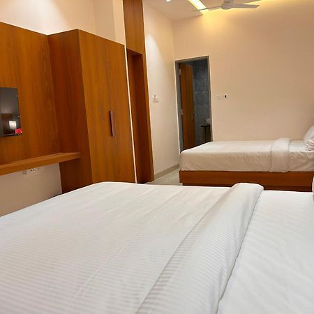 Hotel Neem Heritage シルディ エクステリア 写真