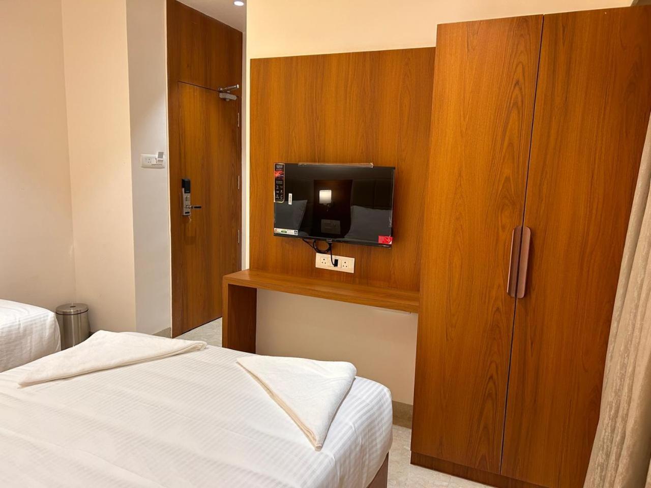 Hotel Neem Heritage シルディ エクステリア 写真
