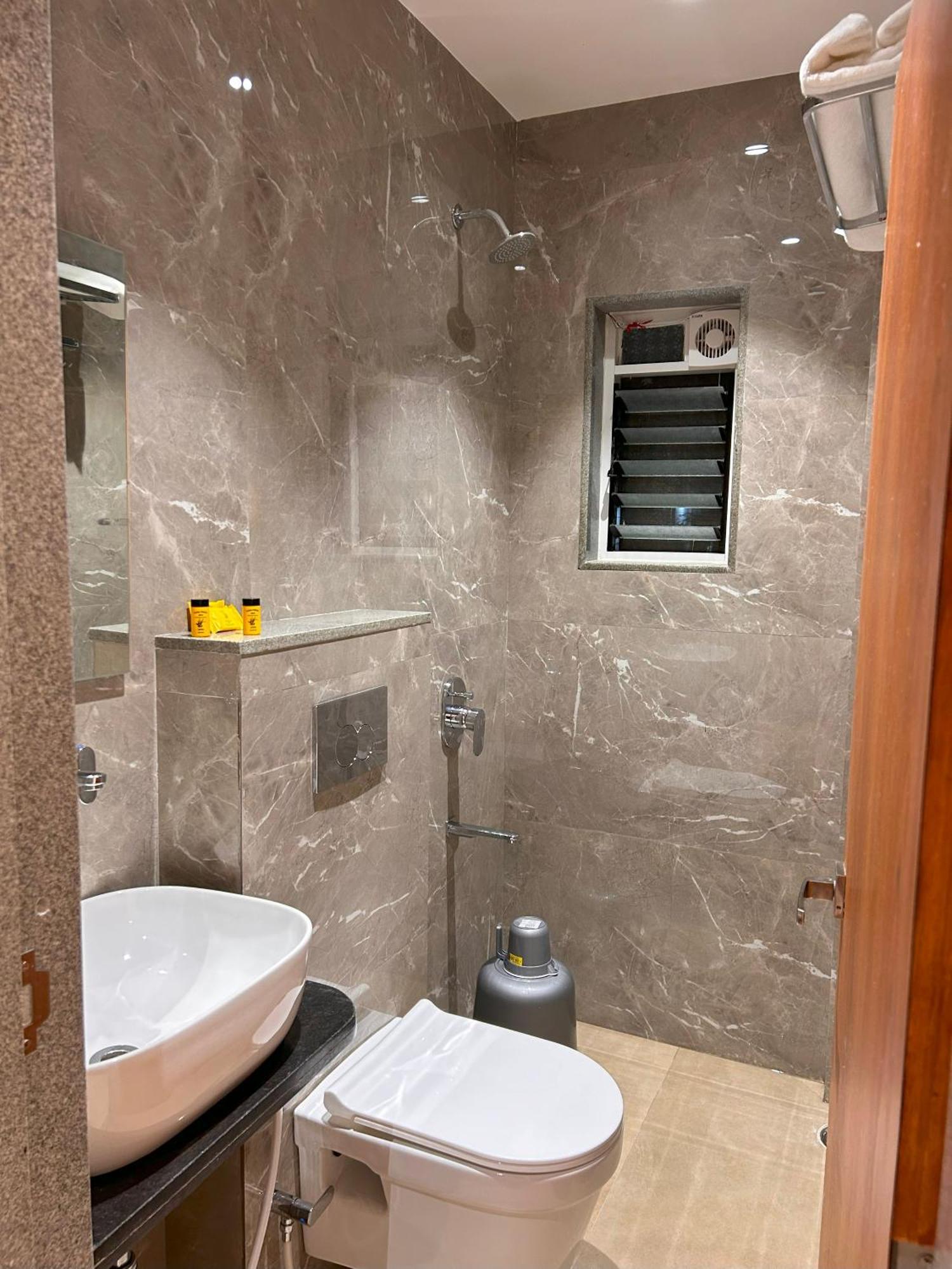 Hotel Neem Heritage シルディ エクステリア 写真